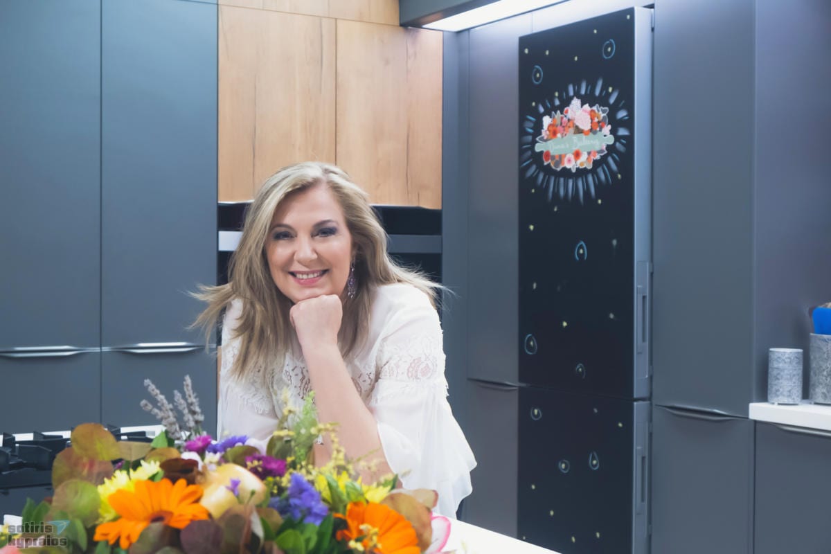 Ντίνα Νικολάου