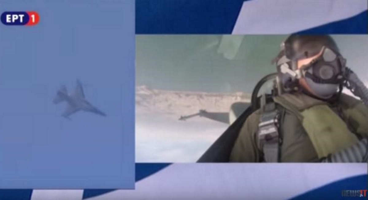 Συγκίνηση με το μήνυμα του πιλότου στην παρέλαση