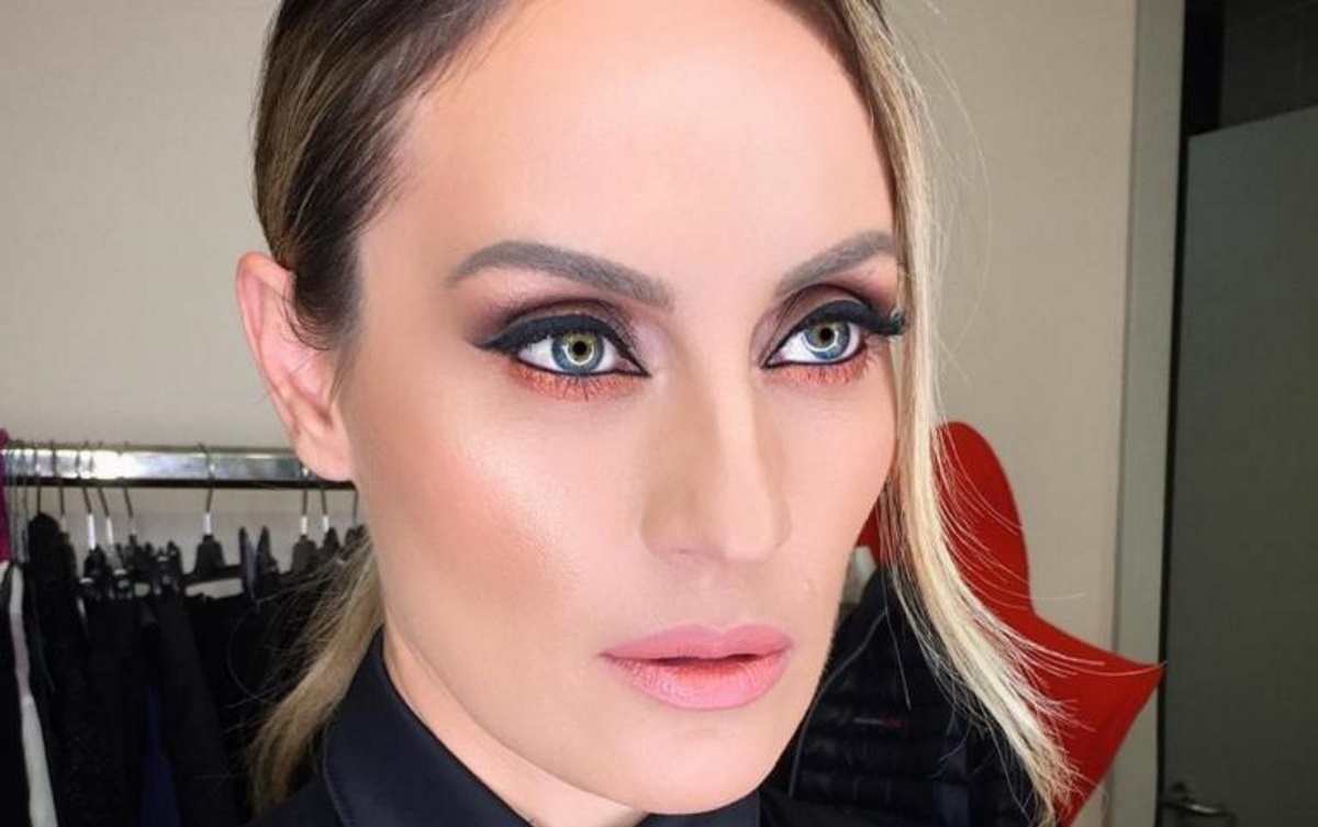 Ατύχημα για την Ελεονώρα Μελέτη – Έκανε ράμματα στο πρόσωπο η παρουσιάστρια [pic]