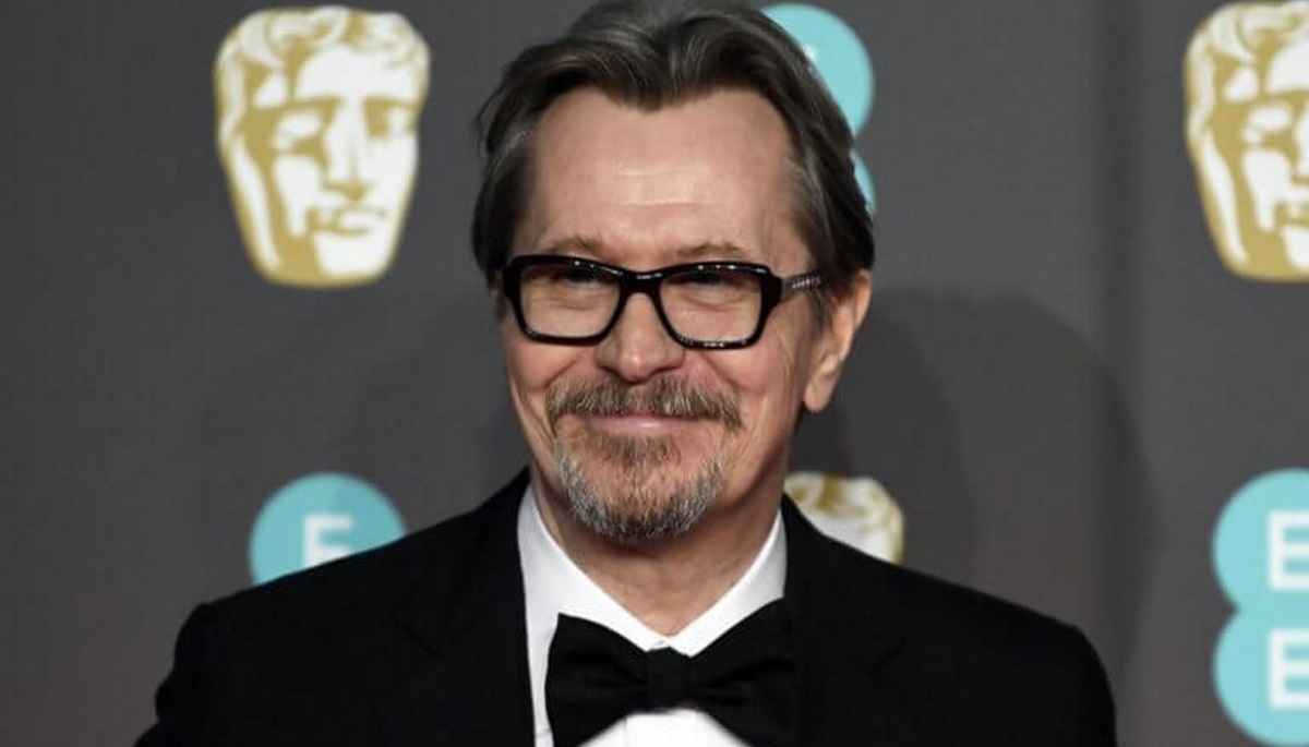 Συγκλονίζει ο Γκάρι Όλντμαν: Η μητέρα μου έζησε για να με δει να παίρνω το Όσκαρ