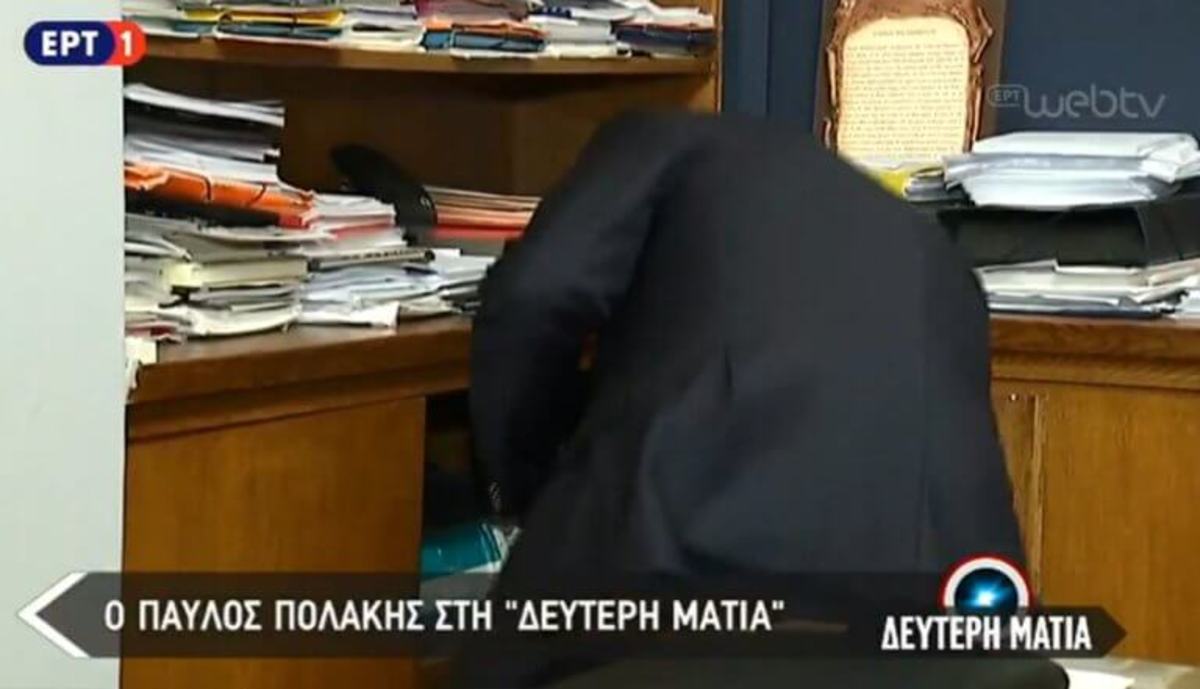 Σόου Πολάκη στην ΕΡΤ! Έψαχνε τα… ντουλάπια και διέψευσε την ηχογράφηση!