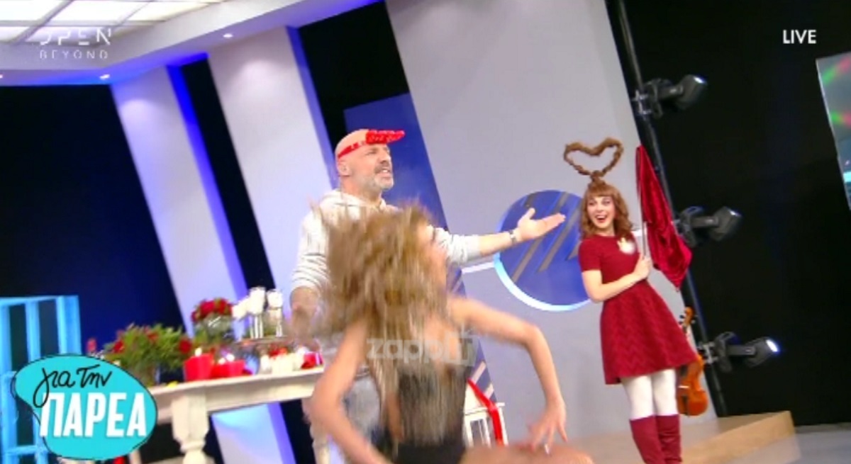 Νίκος Μουτσινάς
