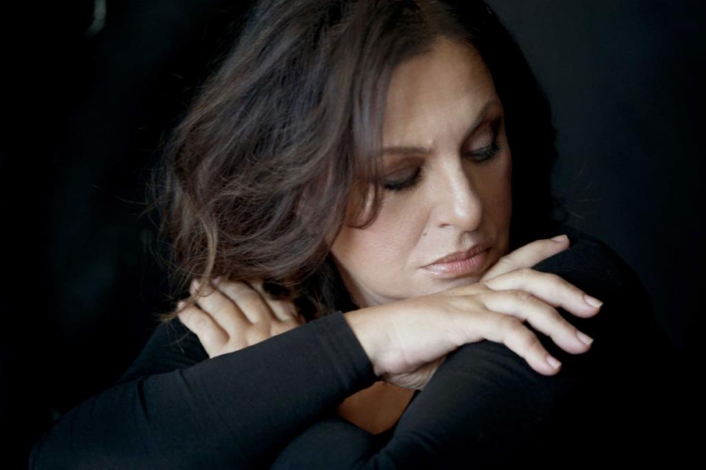 Χάρις Αλεξίου