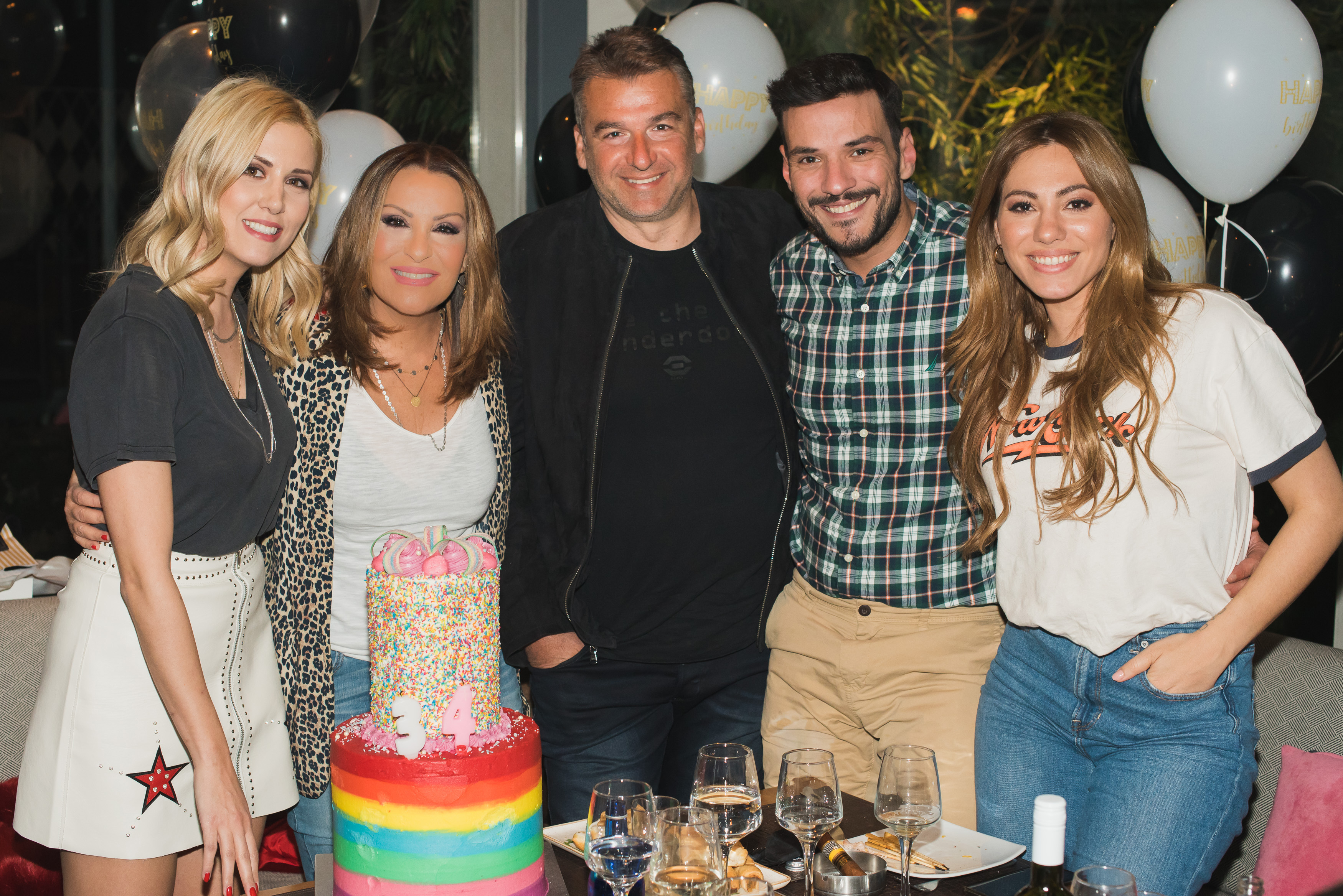 Φωτεινή Πετρογιάννη: Γιόρτασε τα γενέθλιά της παρέα με αγαπημένους φίλους!