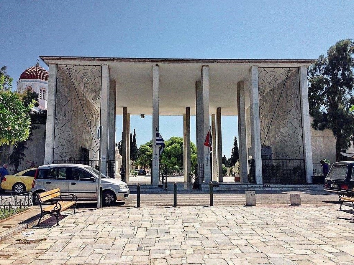 Στέλιος Κρητικός