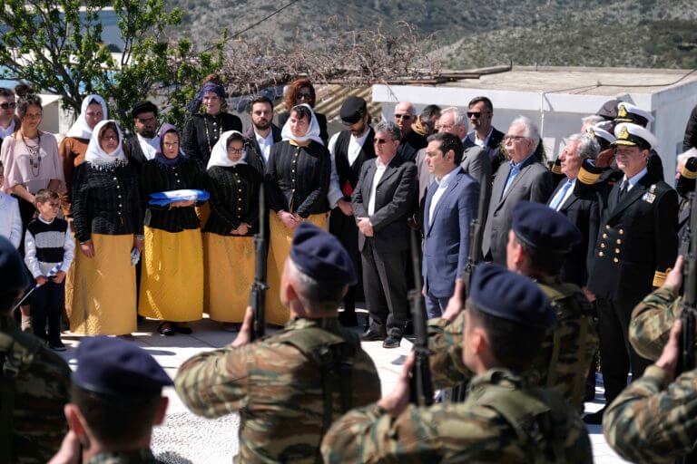 Τσίπρας από Αγαθονήσι: Τουρκικά μαχητικά παρενόχλησαν το ελικόπτερό μου!