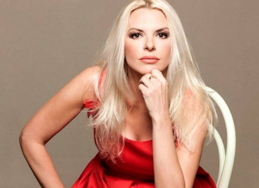 Αννίτα Πάνια: Αναλαμβάνει χρέη ηθοποιού