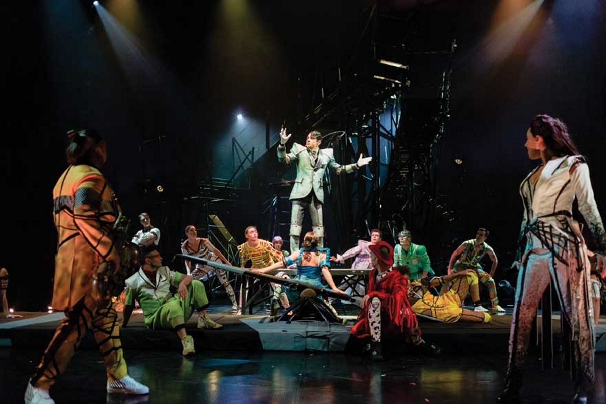 Cirque du Soleil BAZZAR