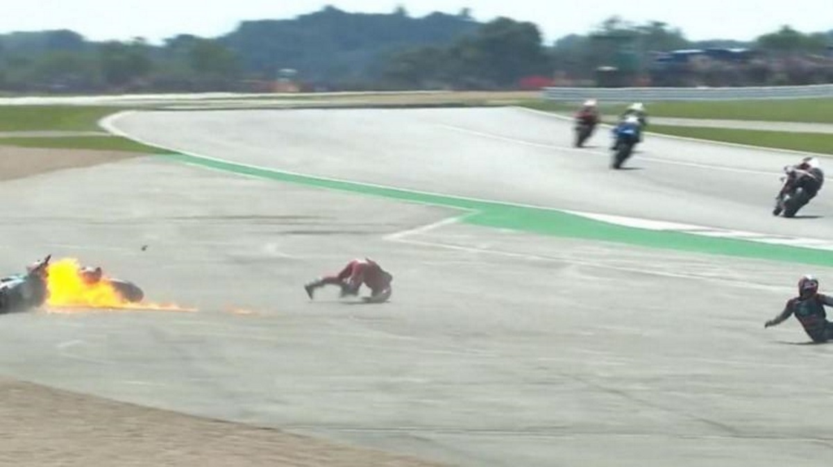 Τρομακτικό ατύχημα στο Moto GP! Άρπαξε φωτιά η μοτοσυκλέτα
