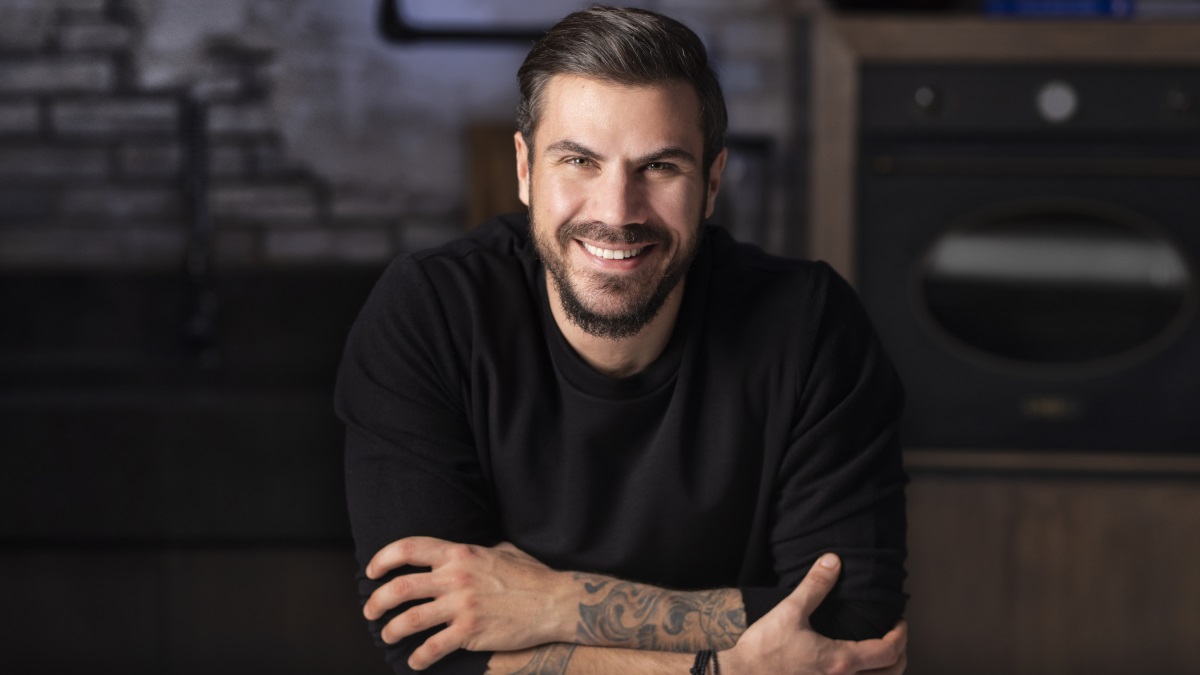 Άκης Πετρετζίκης