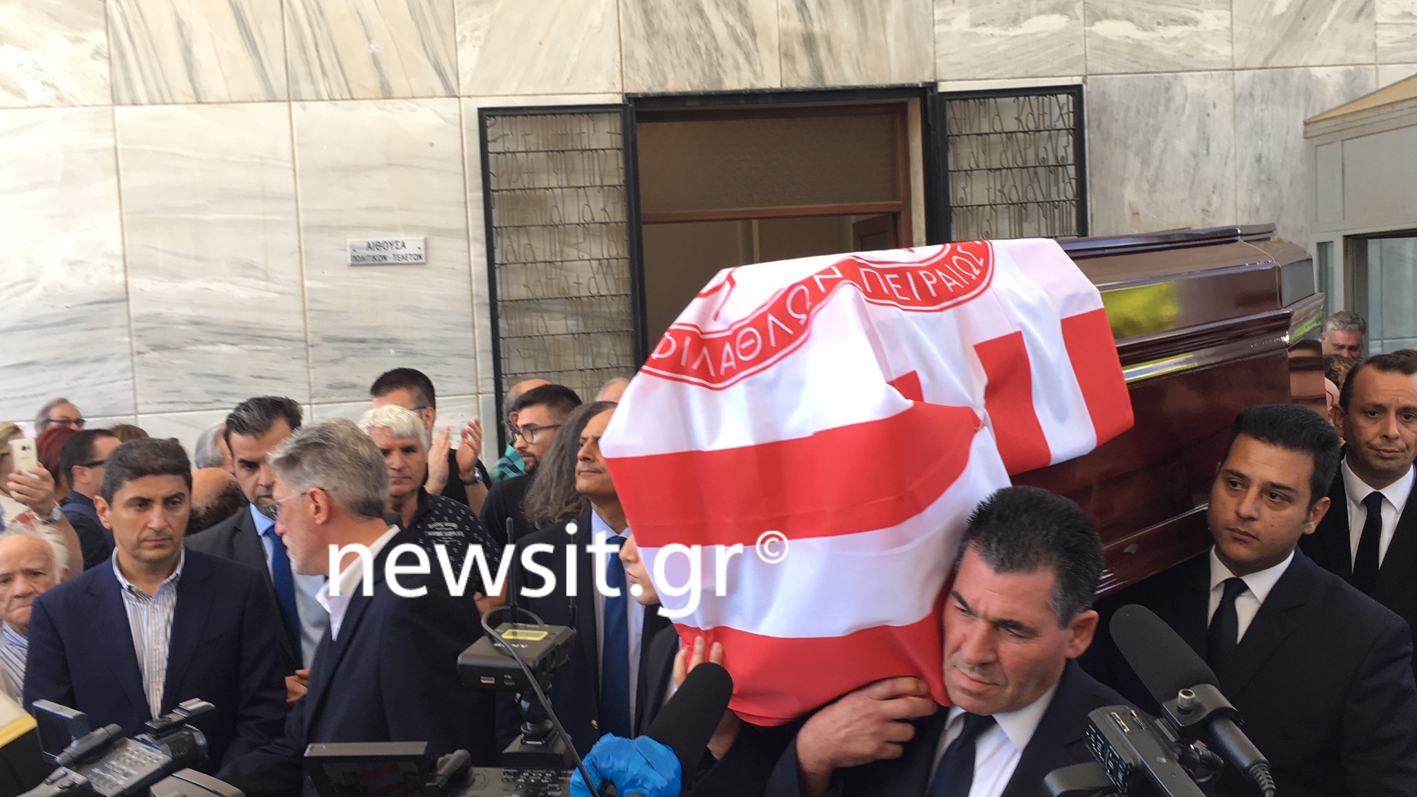 Νίκος Αλέφαντος