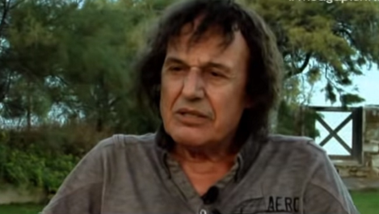 Βασίλης Παπακωνσταντίνου