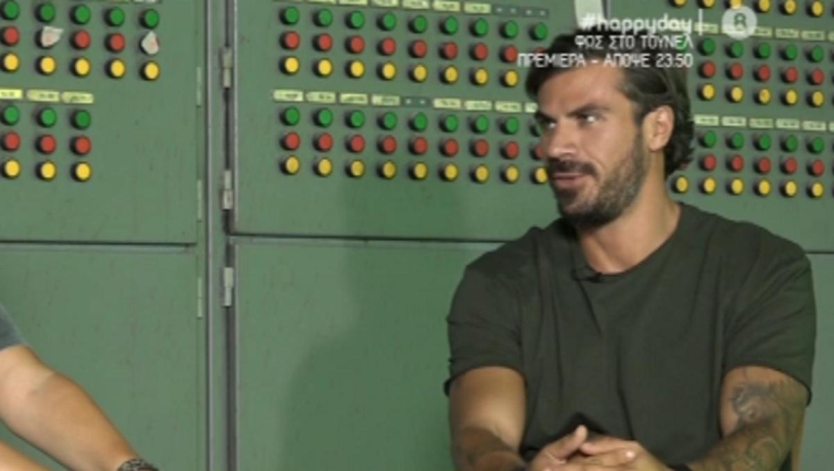 Άκης Πετρετζίκης