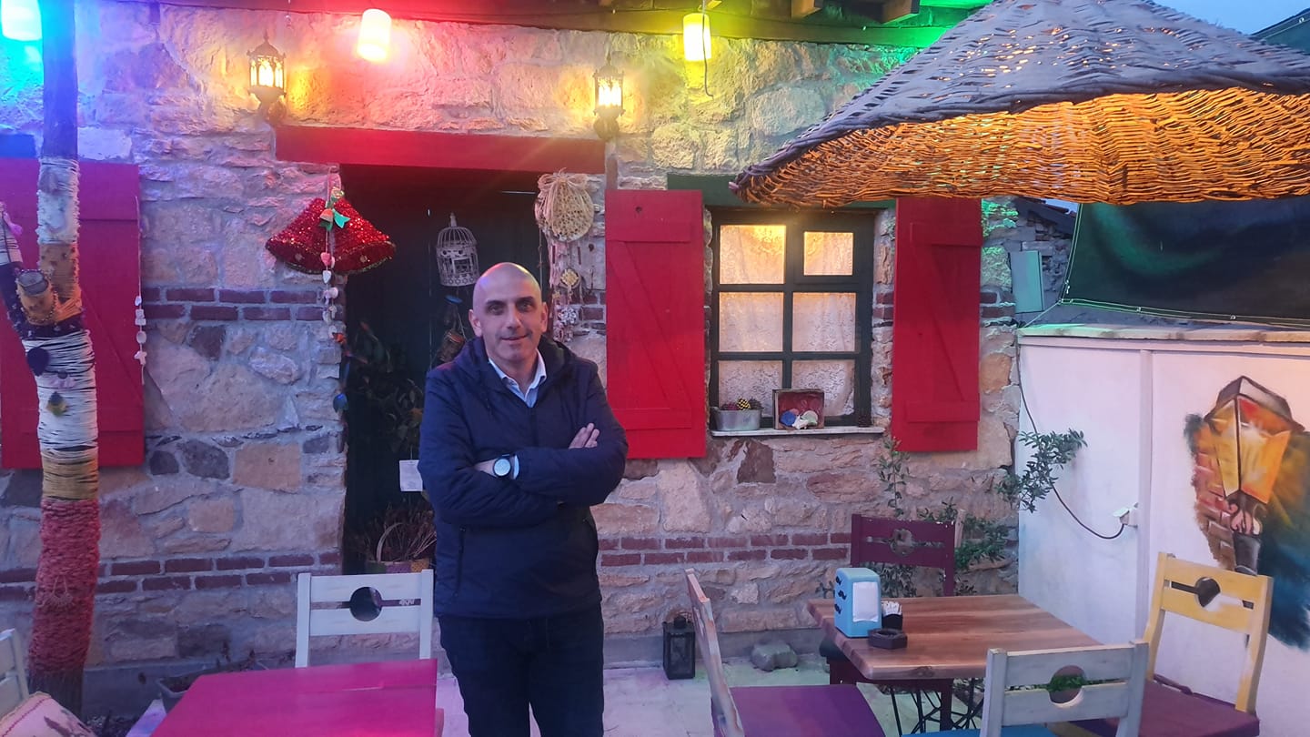 Μανώλης Κωστίδης