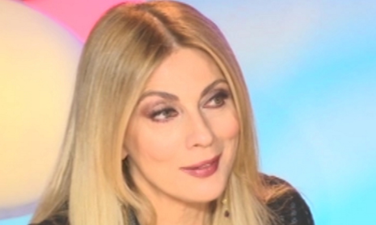 Σμαράγδα Καρύδη