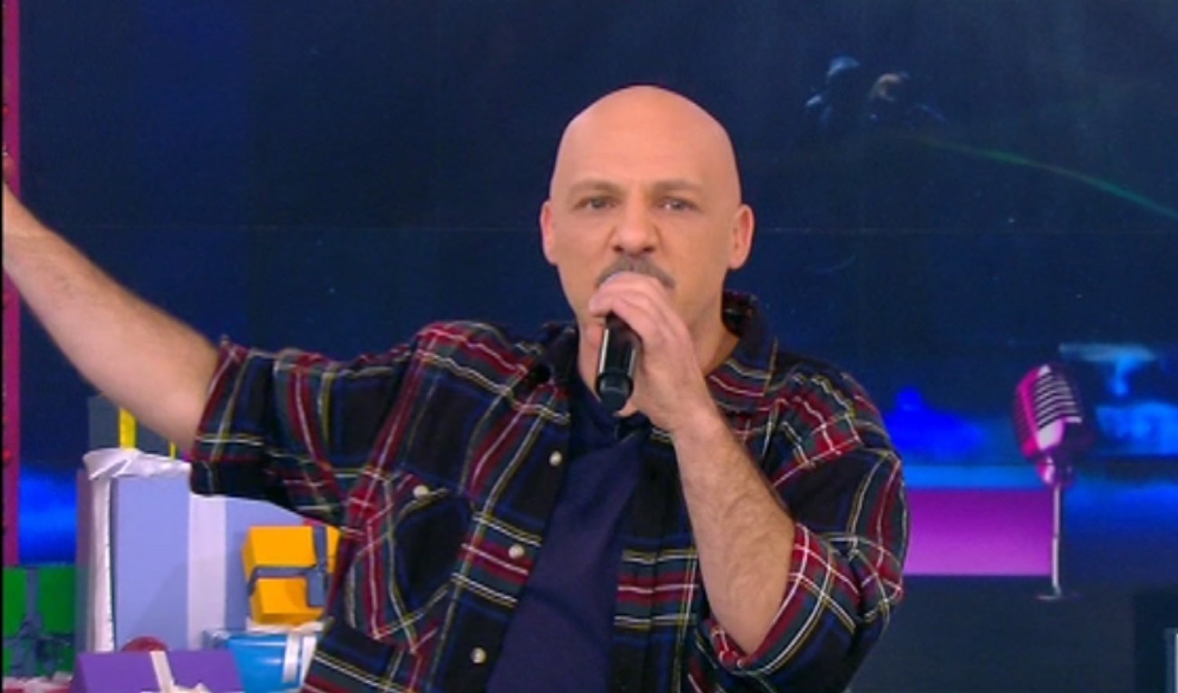 Νίκος Μουτσινάς
