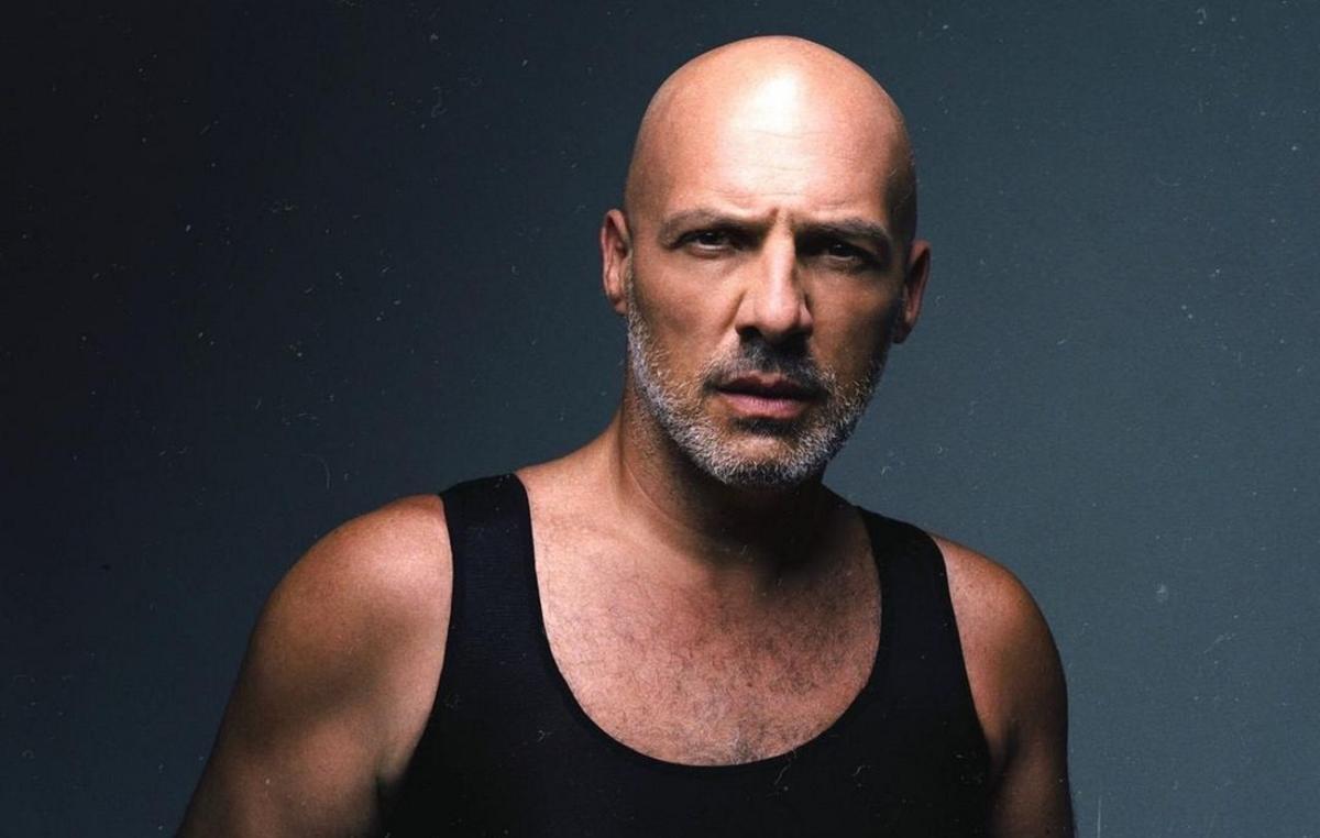 Νίκος Μουτσινάς