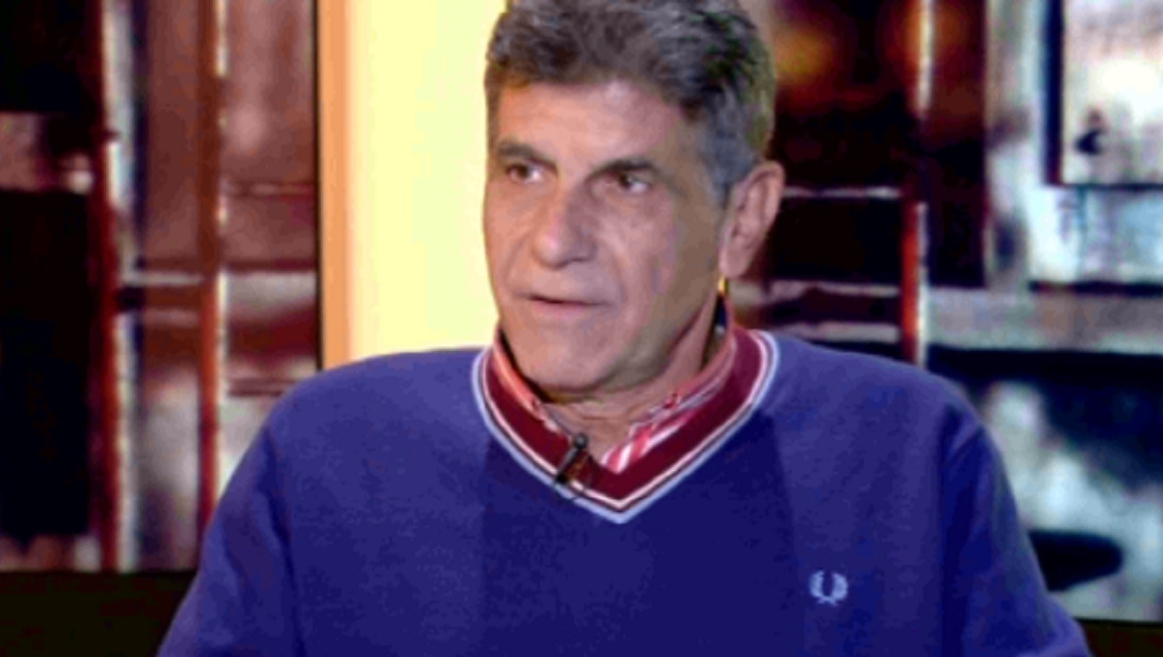 Γιάννης Μπέζος