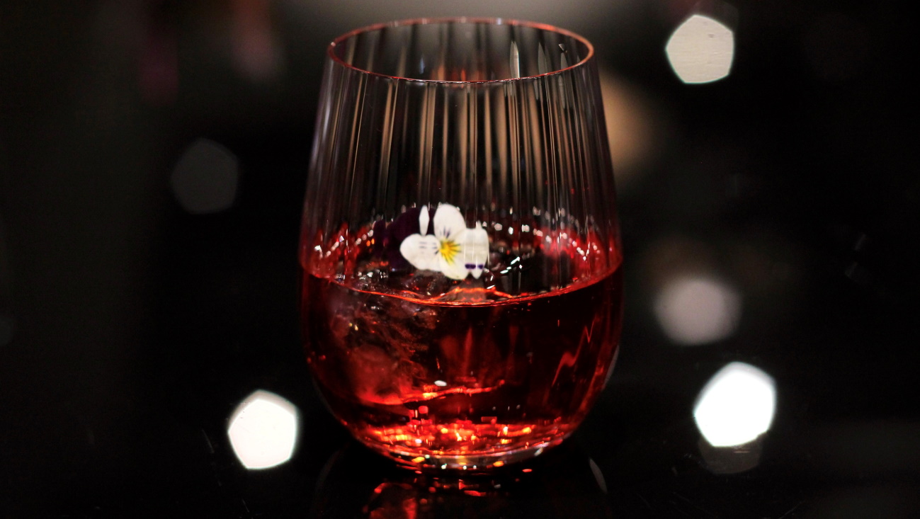 Ο Παναγιώτης Παπαβραμόπουλος προτείνει 2 homemade cocktails για να υποδεχτούμε το 2021