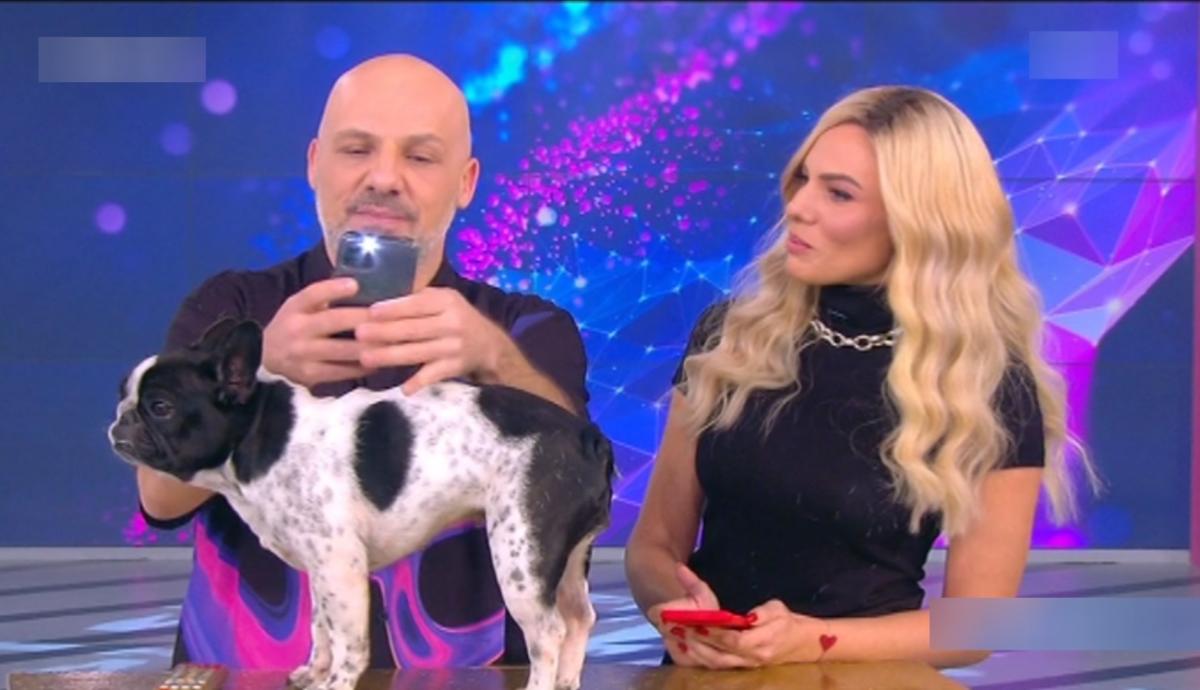 Νίκος Μουτσινάς