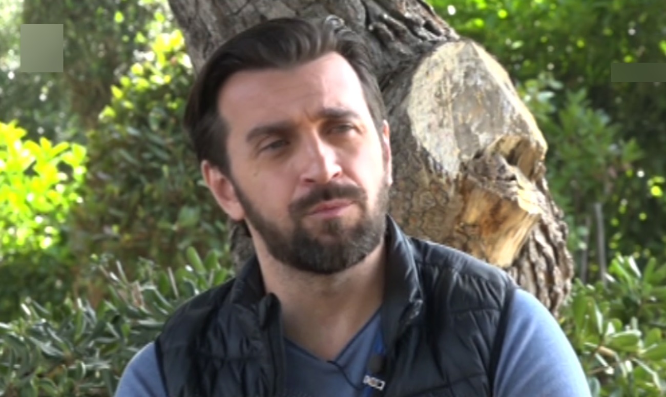 Θάνος Πετρέλης