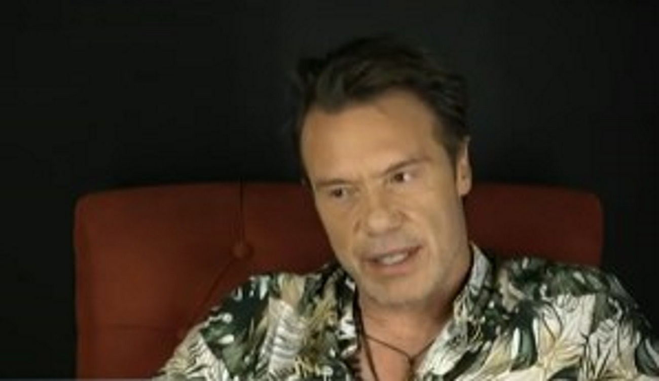 Στράτος Τζώρτζογλου