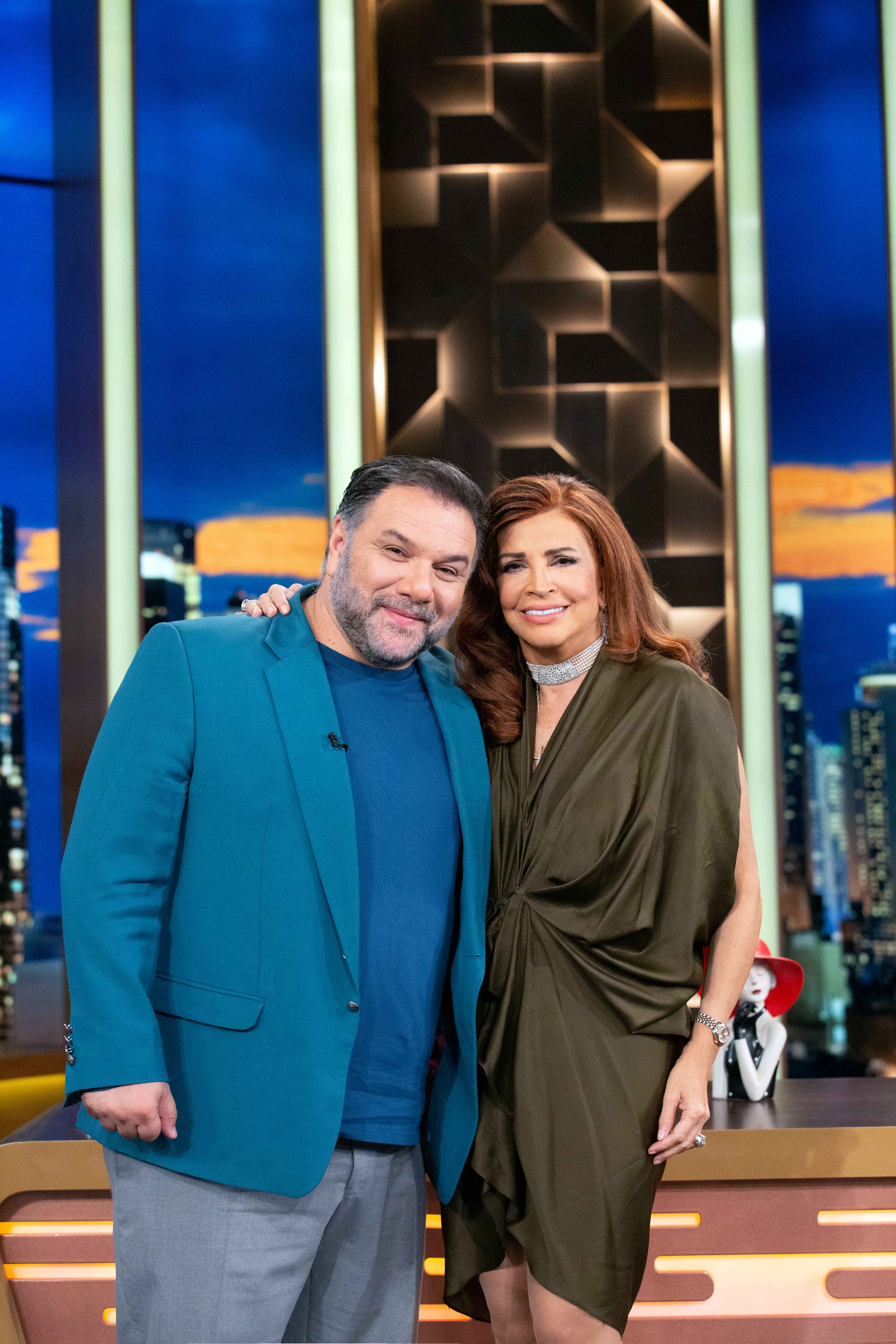THE NIGHT SHOW ΝΤΕΝΙΣΗ