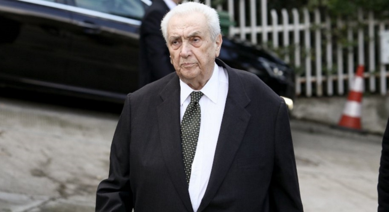 Δημήτρης Κοντομηνάς