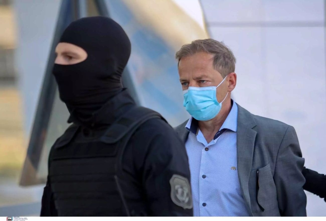 Δημήτρης Λιγνάδης: “Νόμιζα ότι το ένταλμα ήταν τρολιά – Με χρησιμοποίησαν για να χτυπήσουν την μενδώνη”