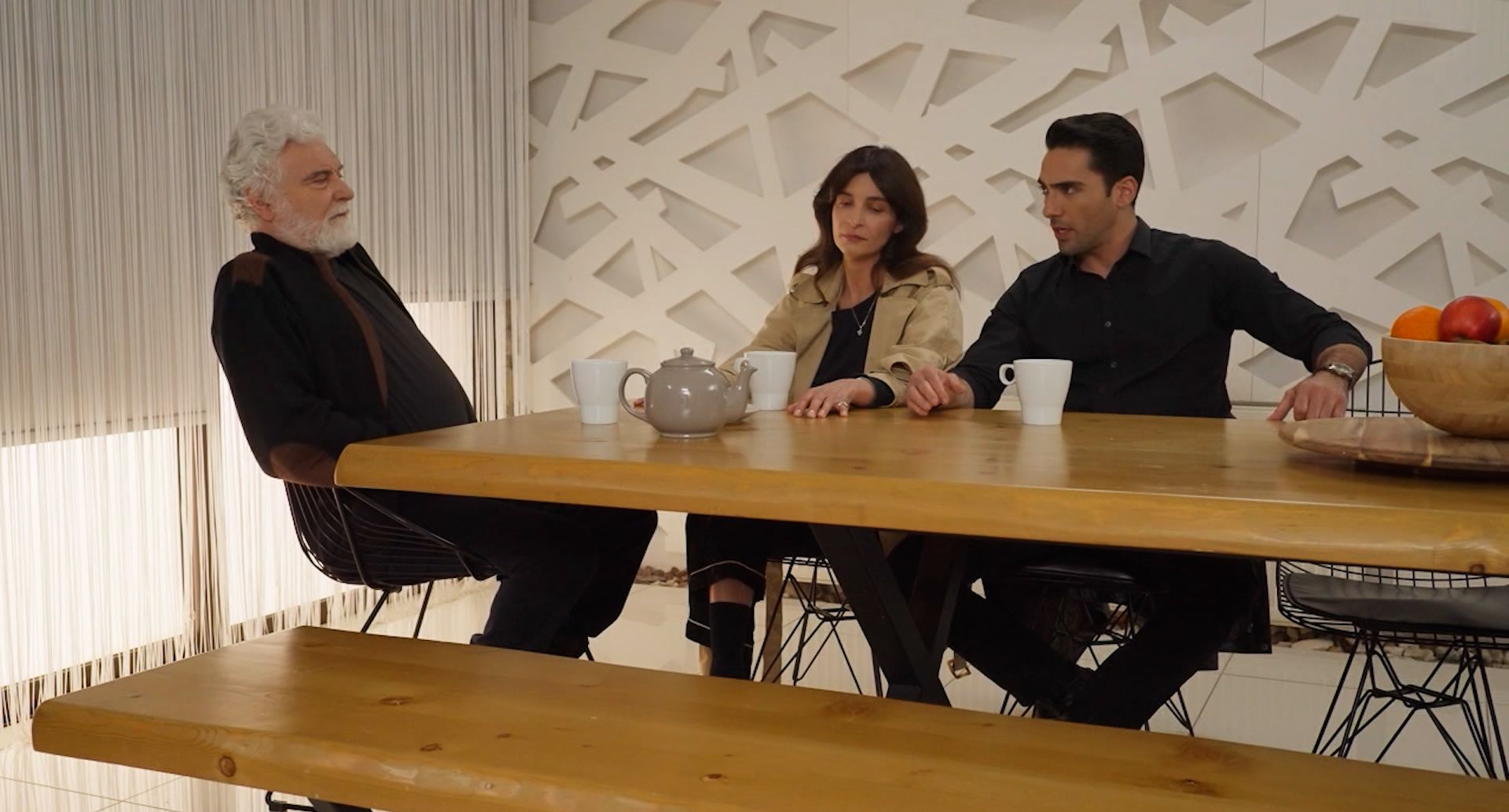 Η γη της ελιάς επ.