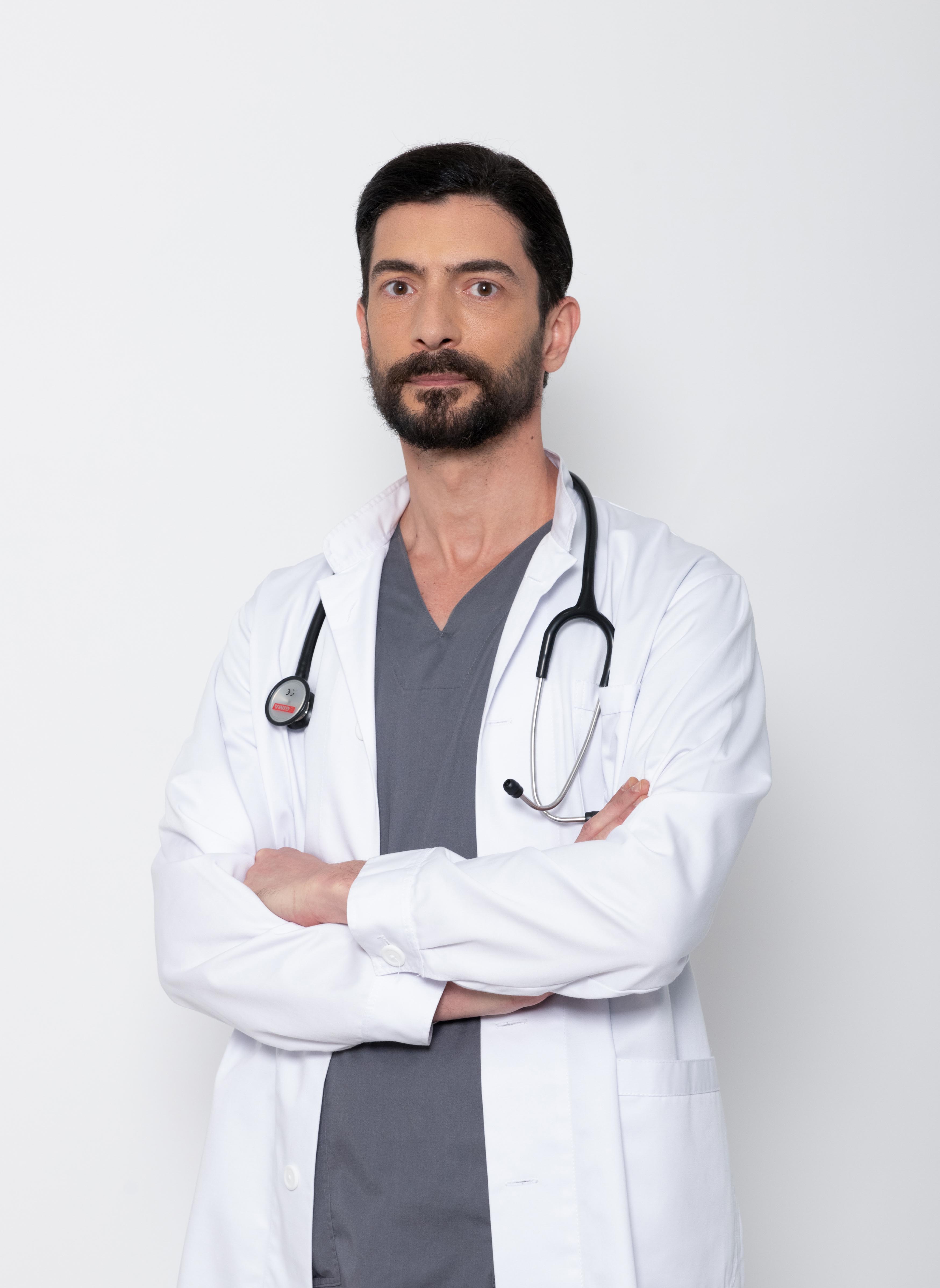 ΑΝΔΡΕΑΣ ΓΑΖΗΣ ΠΑΘΟΛΟΓΟΣ Απόστολος Χατζής