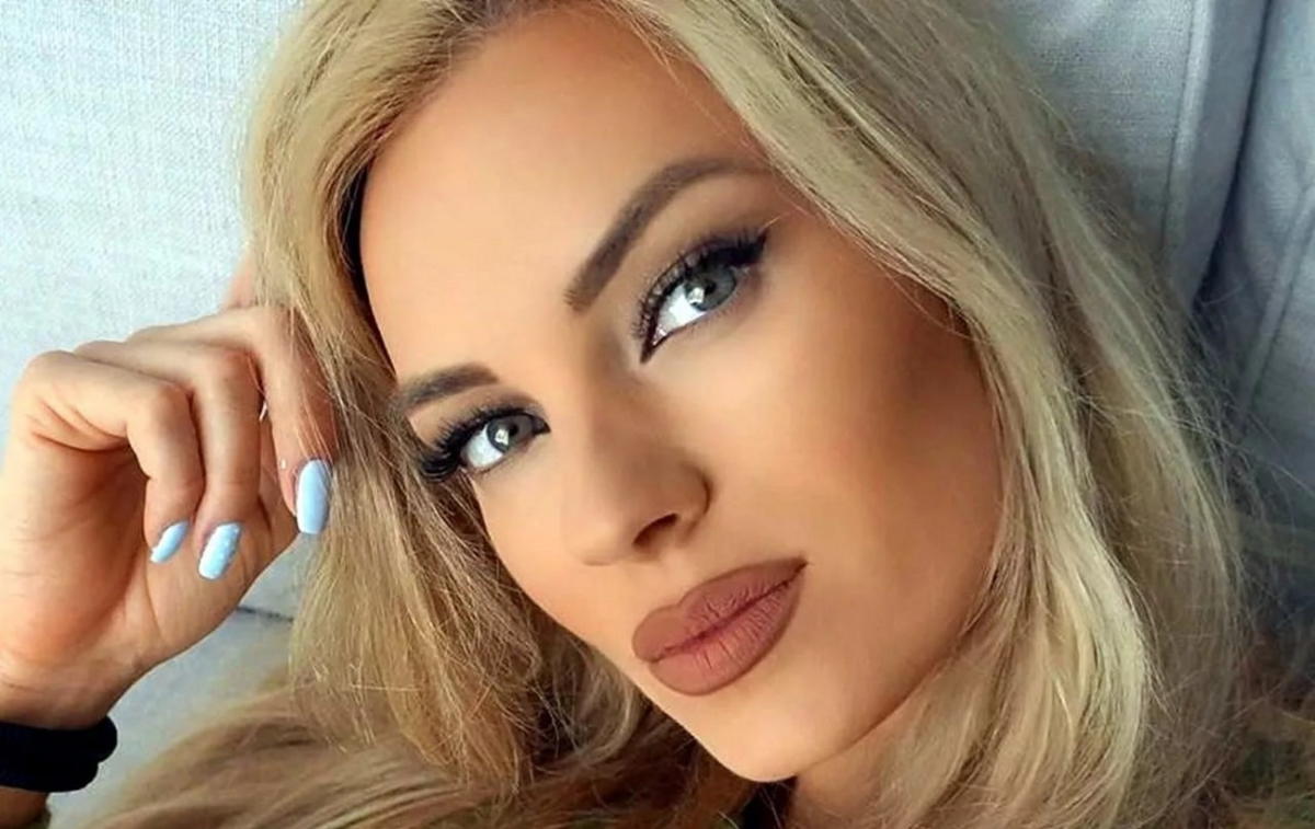 Τζούλια Νόβα