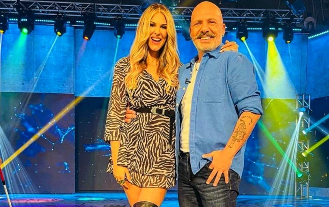 Η Ρενέ Αγέρη τρελαίνει το ΤΙΚΤΟΚ και τον Νίκο Μουτσινά με το «Ακυβέρνητο καράβι» της