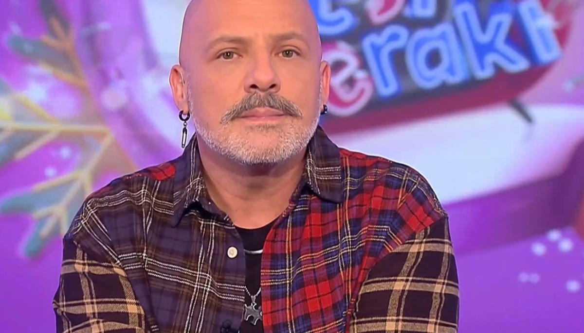 Νίκος Μουτσινάς