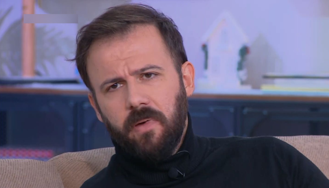 Νίκος Γκέλια