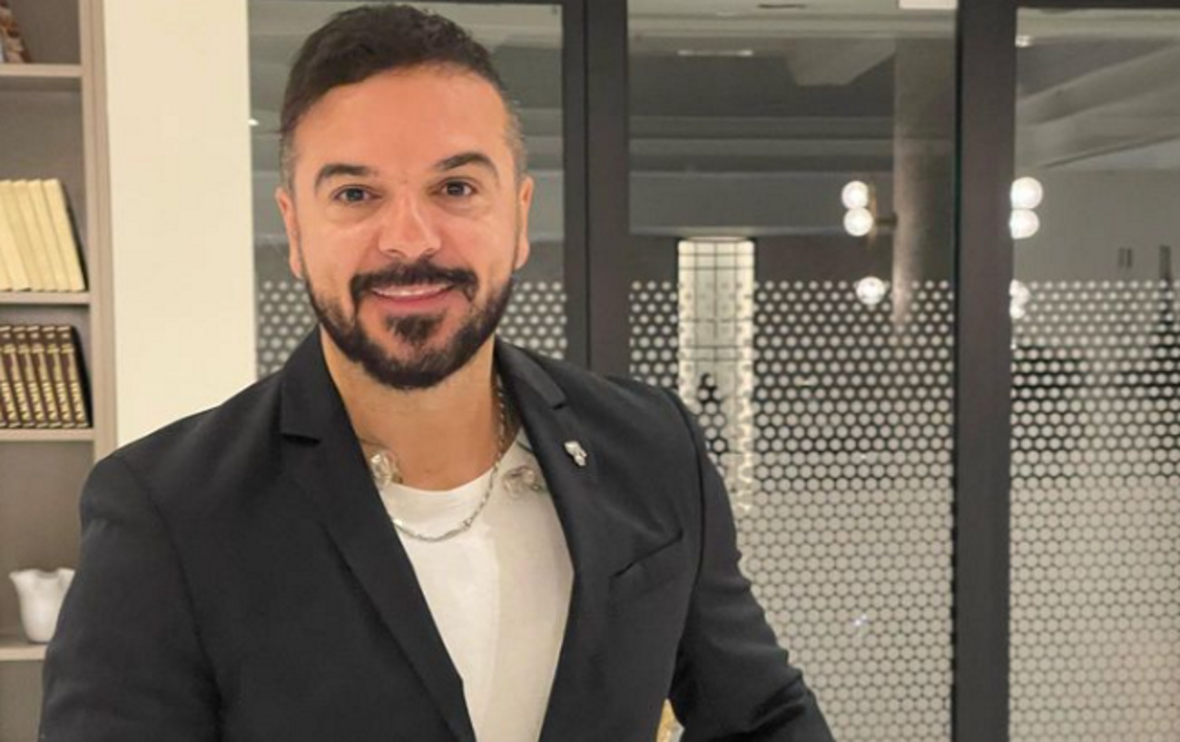 Έξαλλος ο Τριαντάφυλλος με την Κατερίνα Καινούργιου: «Σοβαρέψου λίγο κορίτσι μου» – Χαμός στο Instagram