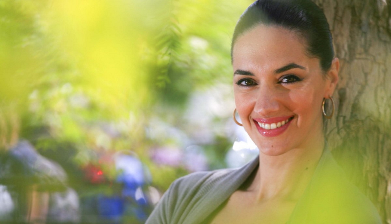 Νόνη Δούνια