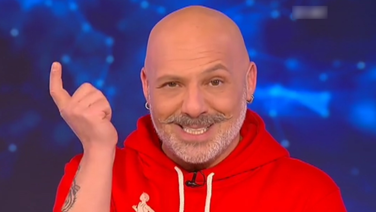 Νίκος Μουτσινάς