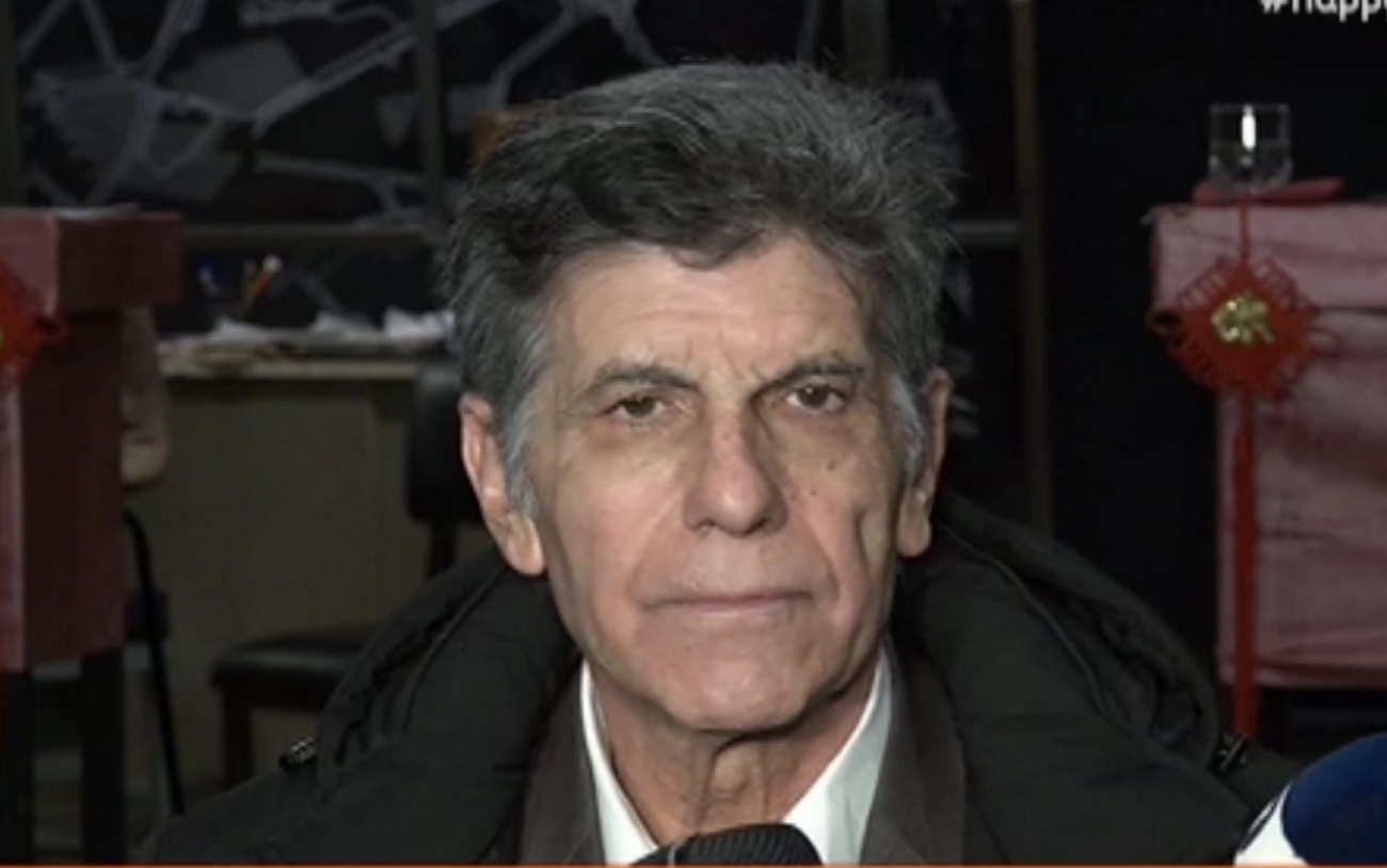 Γιάννης Μπέζος