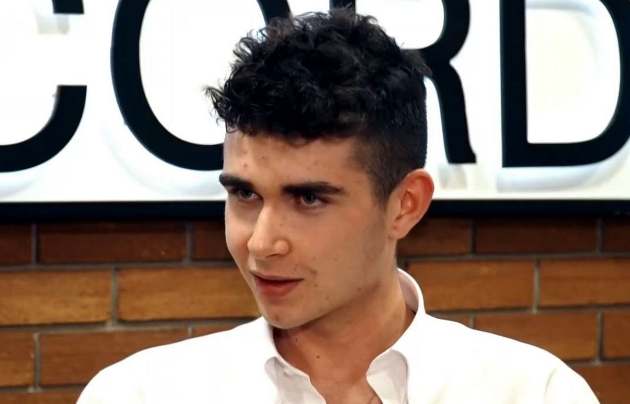 Victor Vernicos