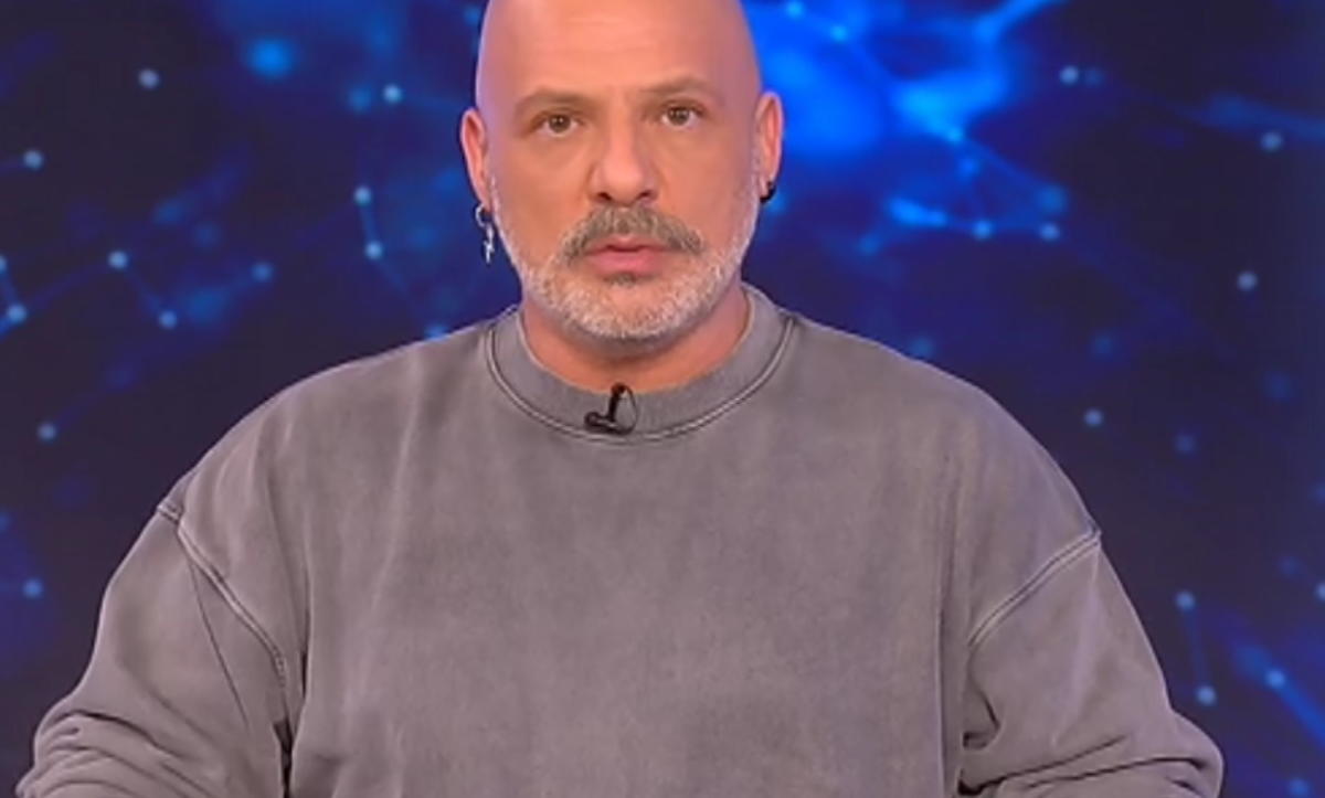 Νίκος Μουτσινάς