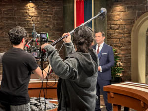 ΟΙ ΠΡΟΔΟΤΕΣ BACKSTAGE