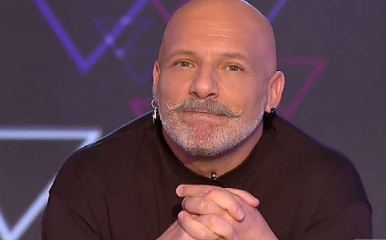 Νίκος Μουτσινάς