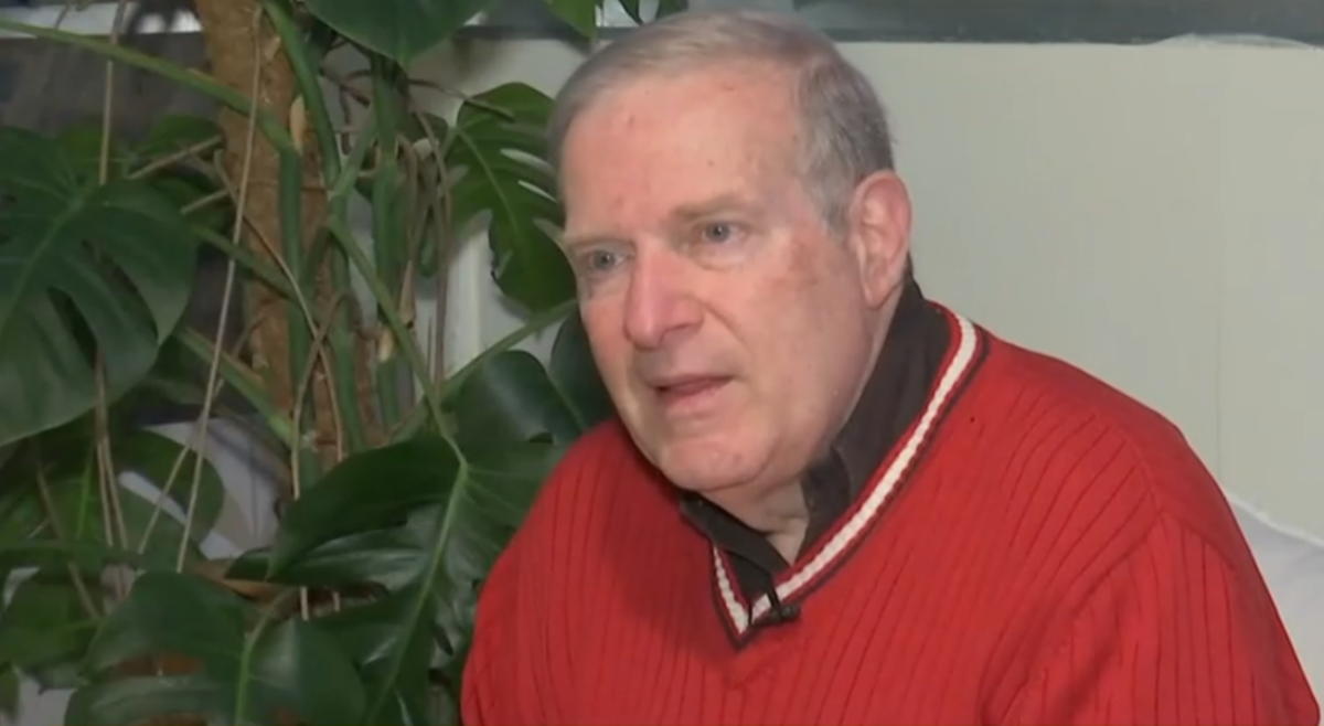 Στάθης Παπούλιας