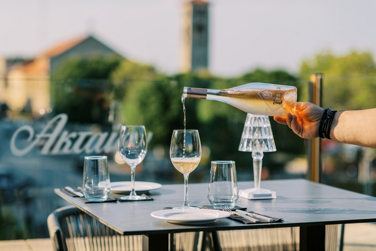 Aktaion Classic: Φινέτσα, σύγχρονη πολυτέλεια και υψηλή γαστρονομία, σε έναν χώρο με μακραίωνη ιστορία