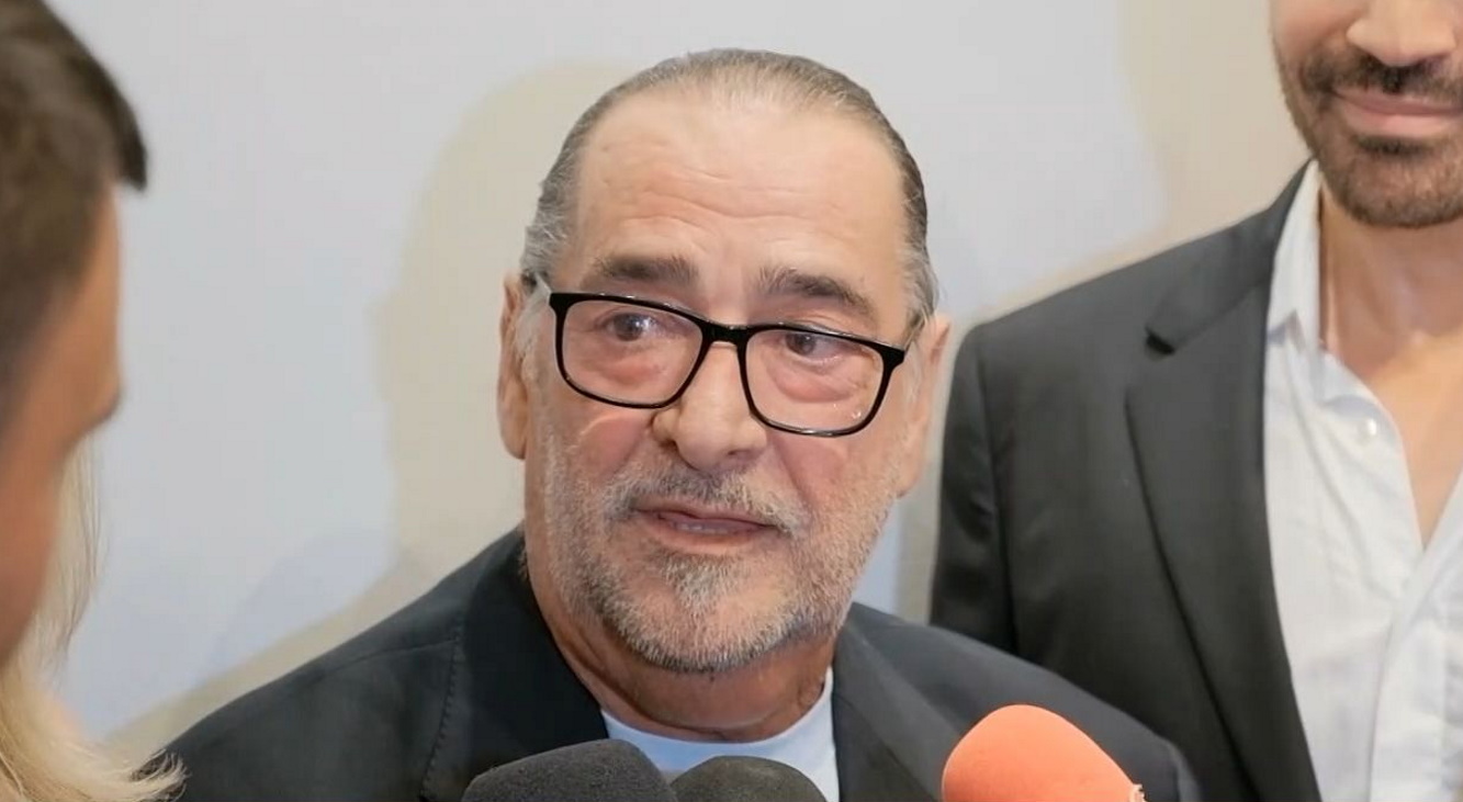 Βασίλης Καρράς