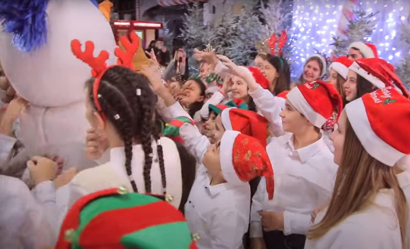 Αντώνης Καρατζίκης