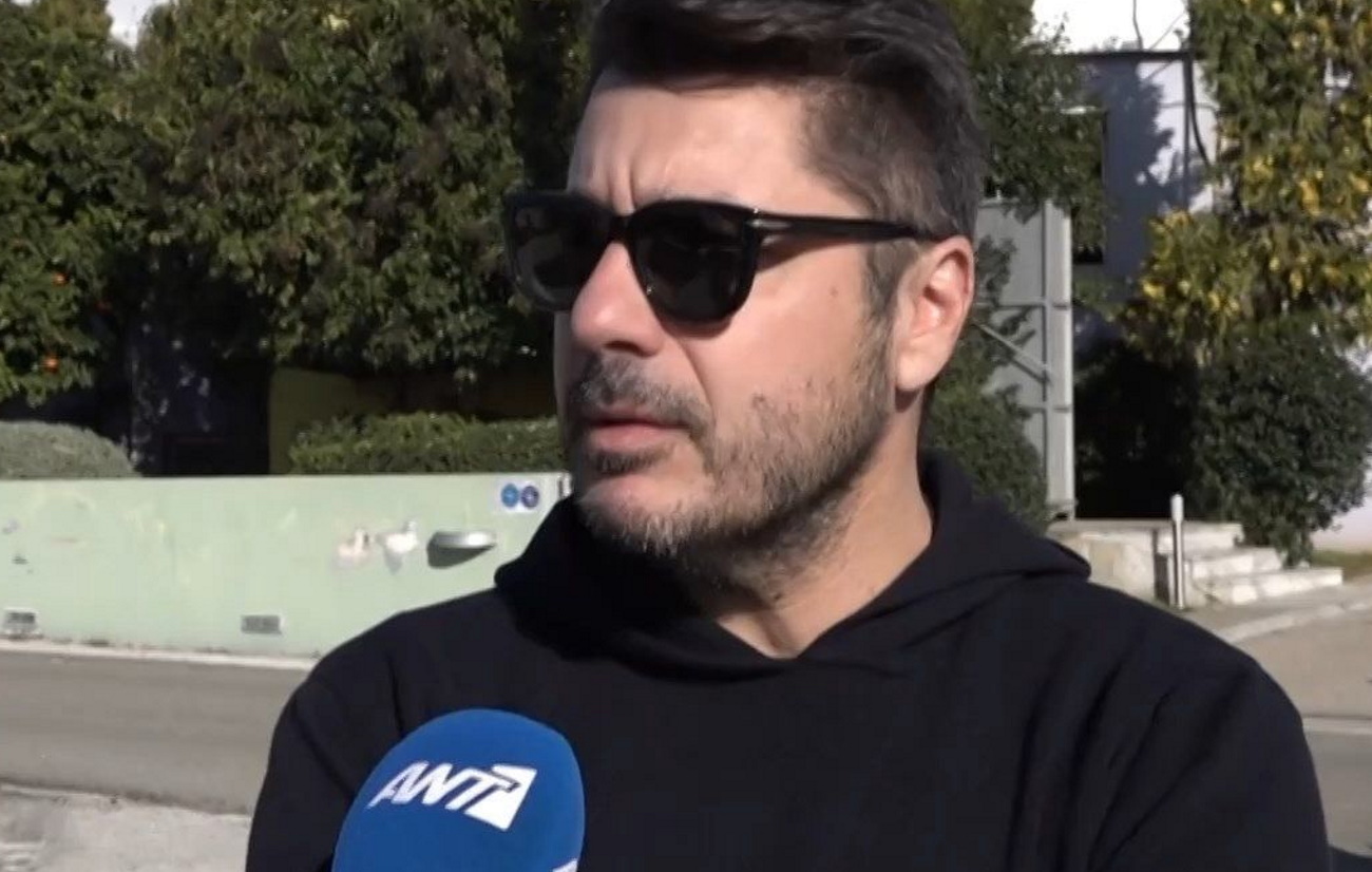Λάμπρος Κωνσταντάρας