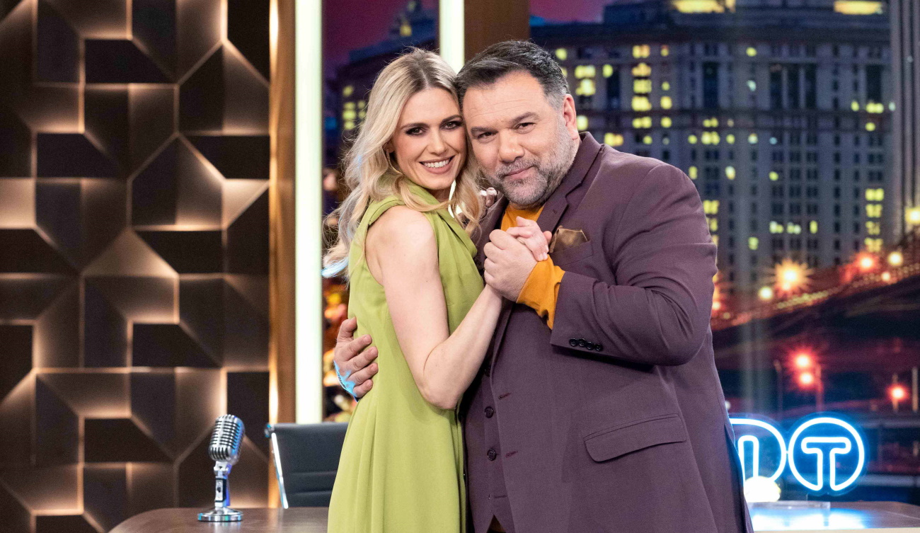 The 2Night Show: Ο Γρηγόρης Αρναούτογλου υποδέχεται τη Μαρκέλλα Γιαννάτου και τη Marseaux