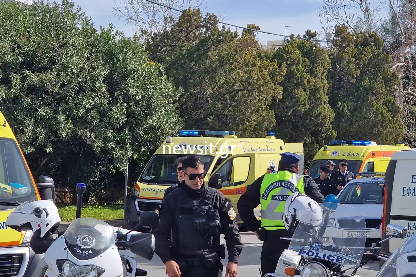 Γλυφάδα: Τρεις οι νεκροί από τα πυρά του ενόπλου στη ναυτιλιακή – Αυτοκτόνησε ο δράστης